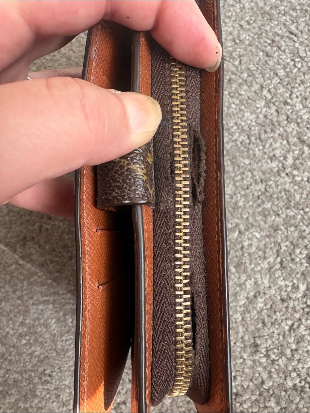 Auth Louis Vuitton monogram passport wallet - Picture 11 of 14